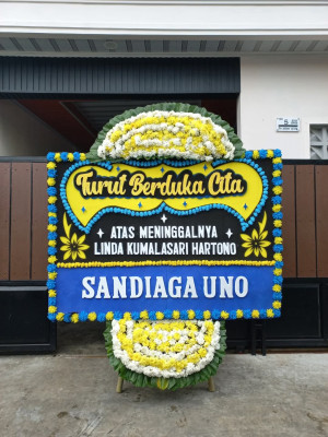 Papan Bunga Duka di Woloan Satu
